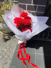 Load image into Gallery viewer, Red Roses